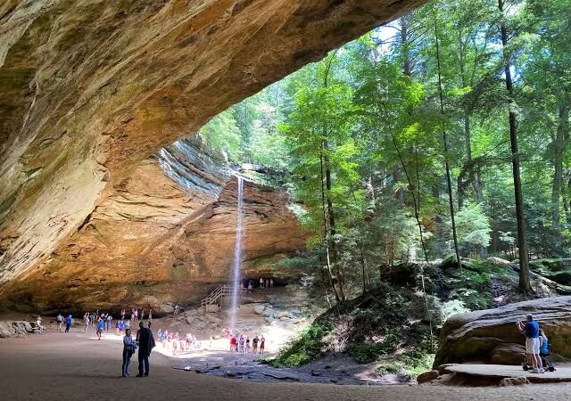 The 4 Best Road Trips Under 2 Hours From Columbus, OH (And What to Drive)